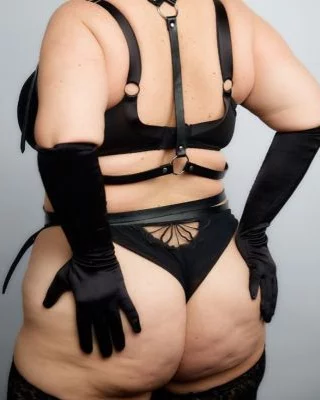 Проститутка: Lady Bomba Anal Fisting